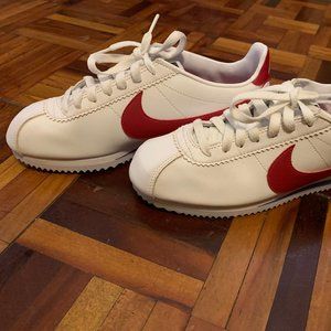 Nike Cortez Womens Size 7.5
